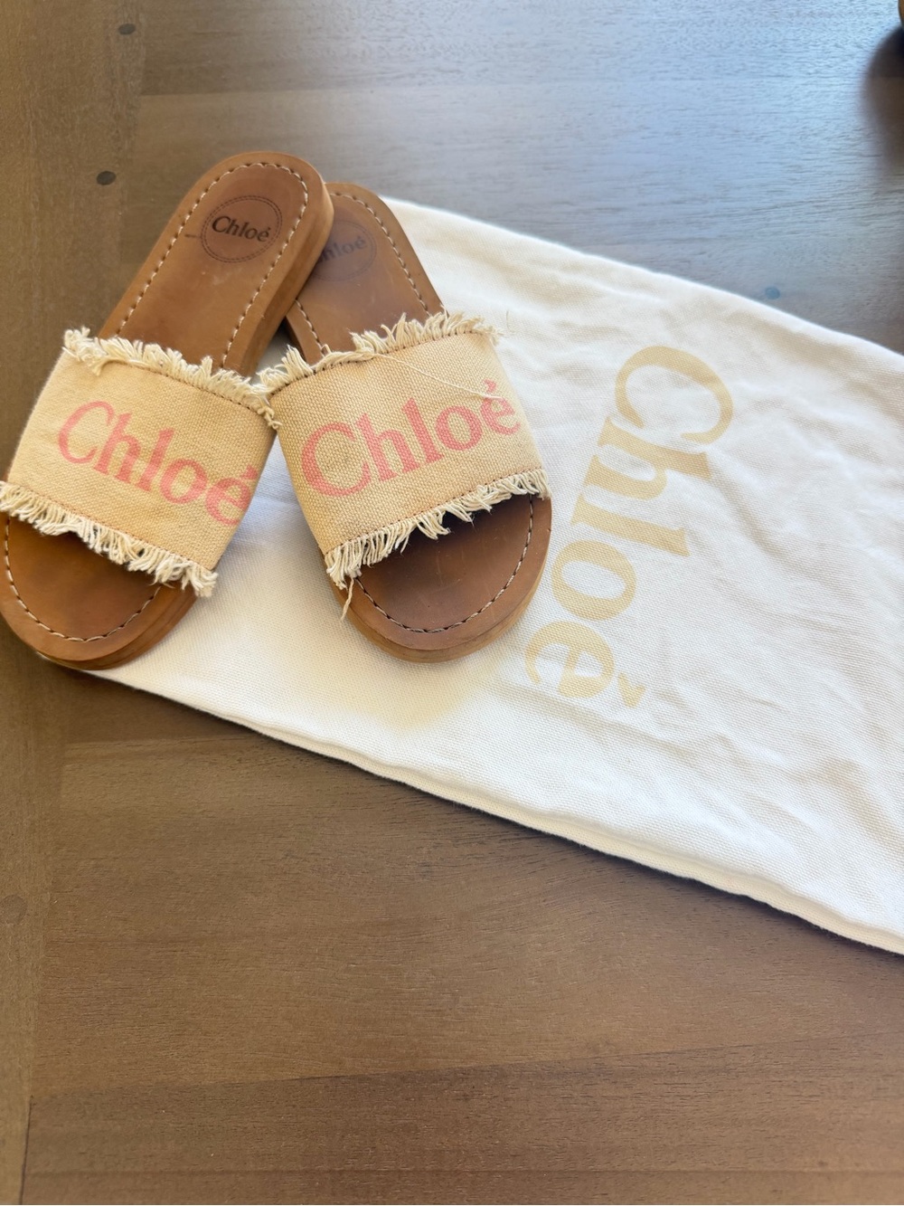 Chloé Beige Canvas Kids Slide Sandals with Pink Logo